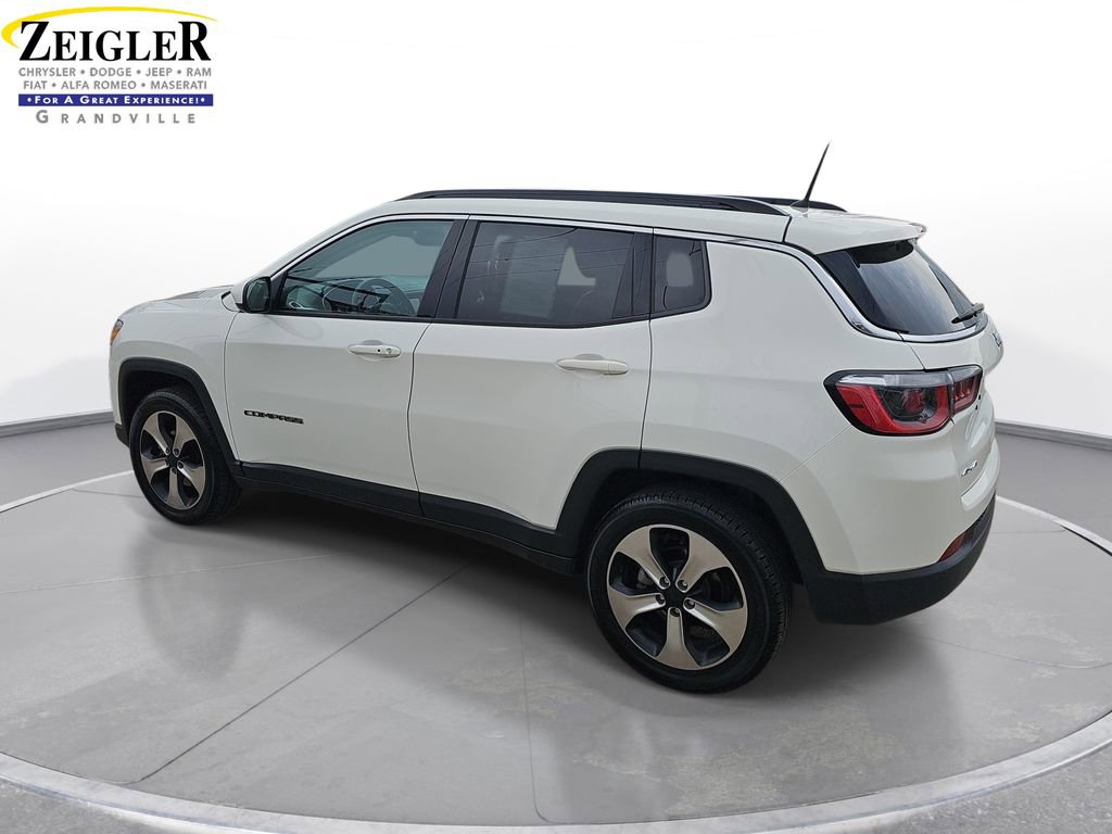 Used 2018 Jeep Compass Latitude w/ Cold Weather Group image 7