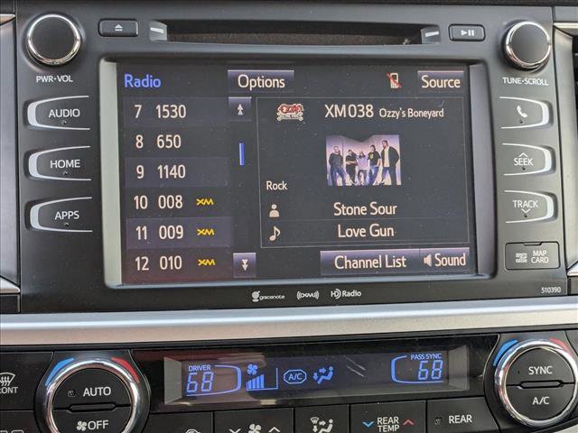 Used 2019 Toyota Highlander XLE image 12