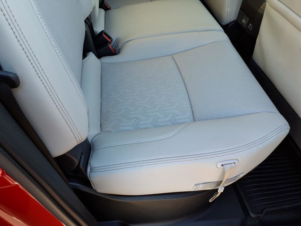 Used 2024 Toyota Tacoma Limited w/ Limited Package (LT) image 20