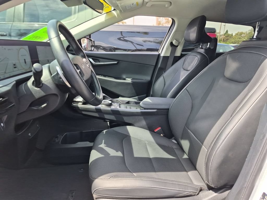Certified 2024 Kia EV6 Wind w/ Wind Technology Package RWD image 19