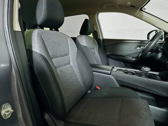 Used 2023 Nissan Rogue SV FWD image 27