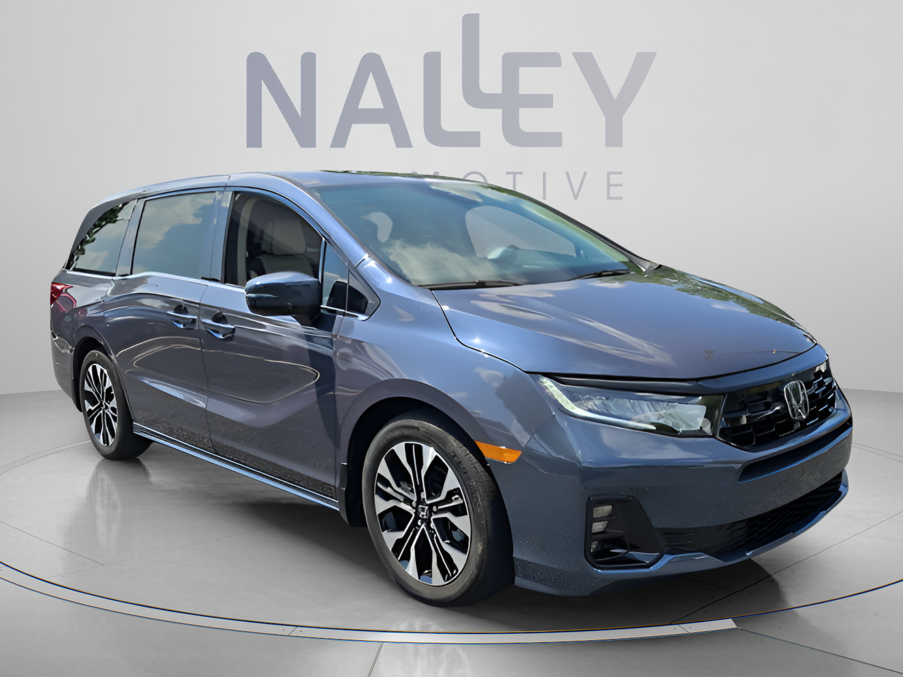 Used 2025 Honda Odyssey Elite image 6