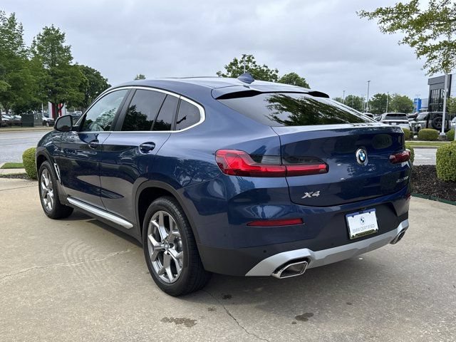 Certified 2025 BMW X4 xDrive30i AWD/4WD image 3