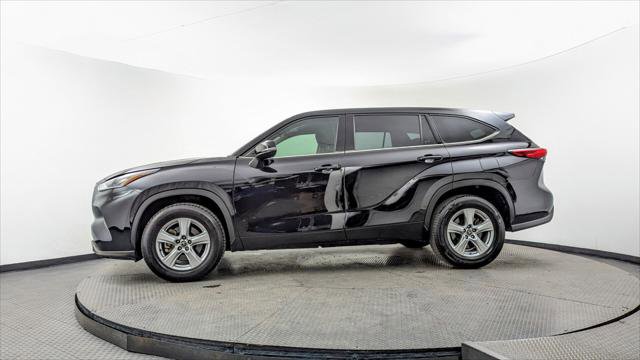 Used 2021 Toyota Highlander L image 3
