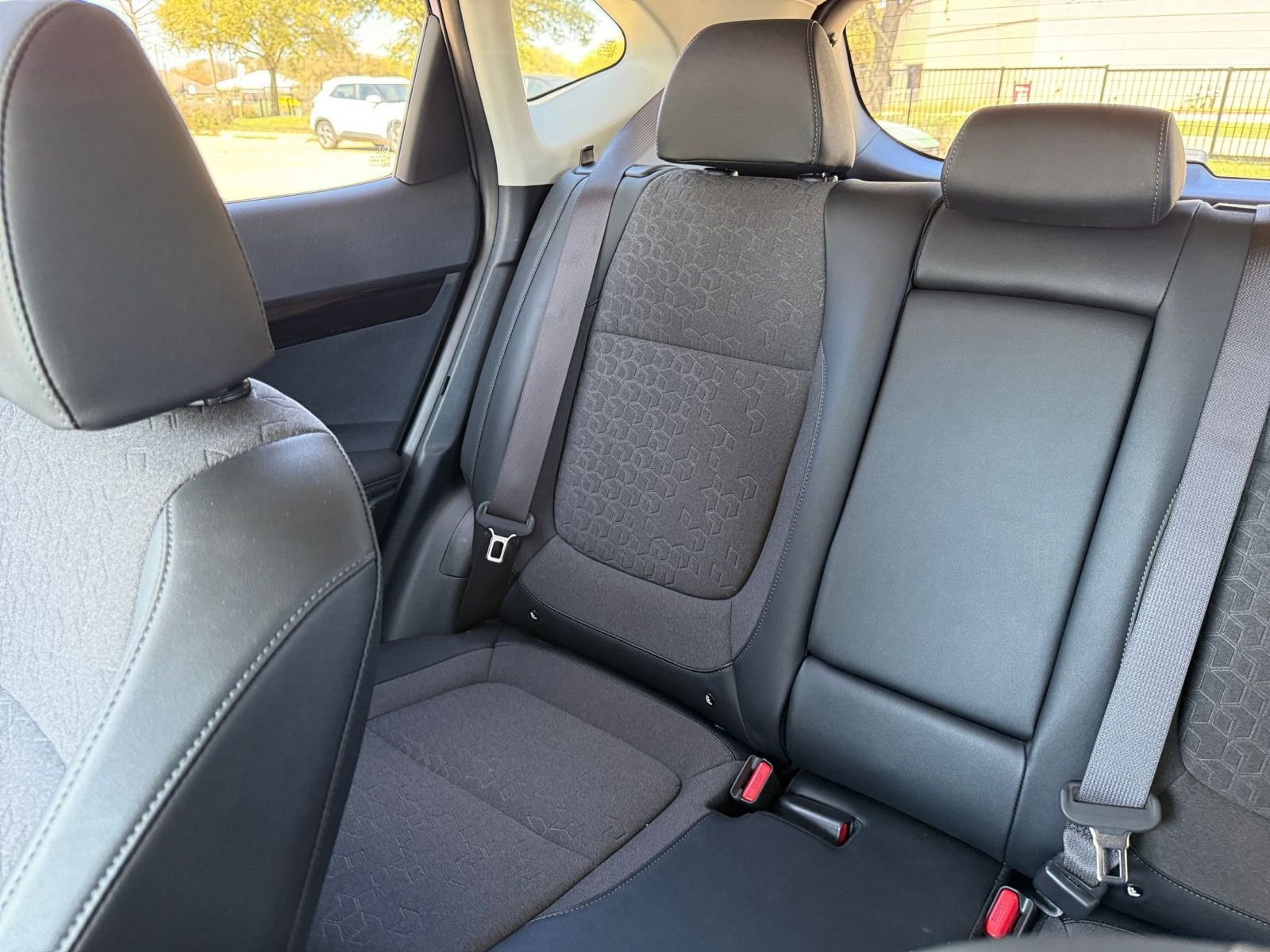 Used 2025 Kia Seltos S image 41