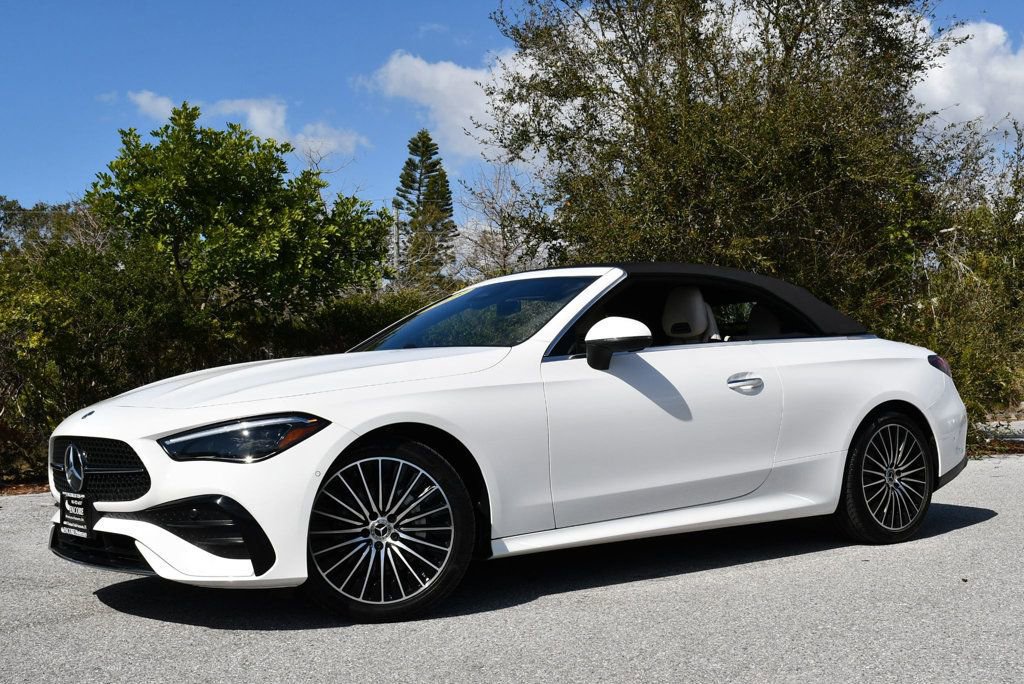 Used 2025 Mercedes-Benz CLE 300 4MATIC Cabriolet image 26