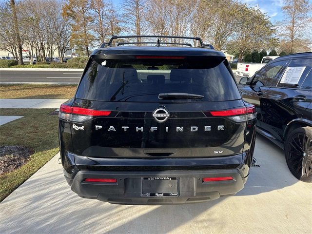 Used 2022 Nissan Pathfinder SV image 6