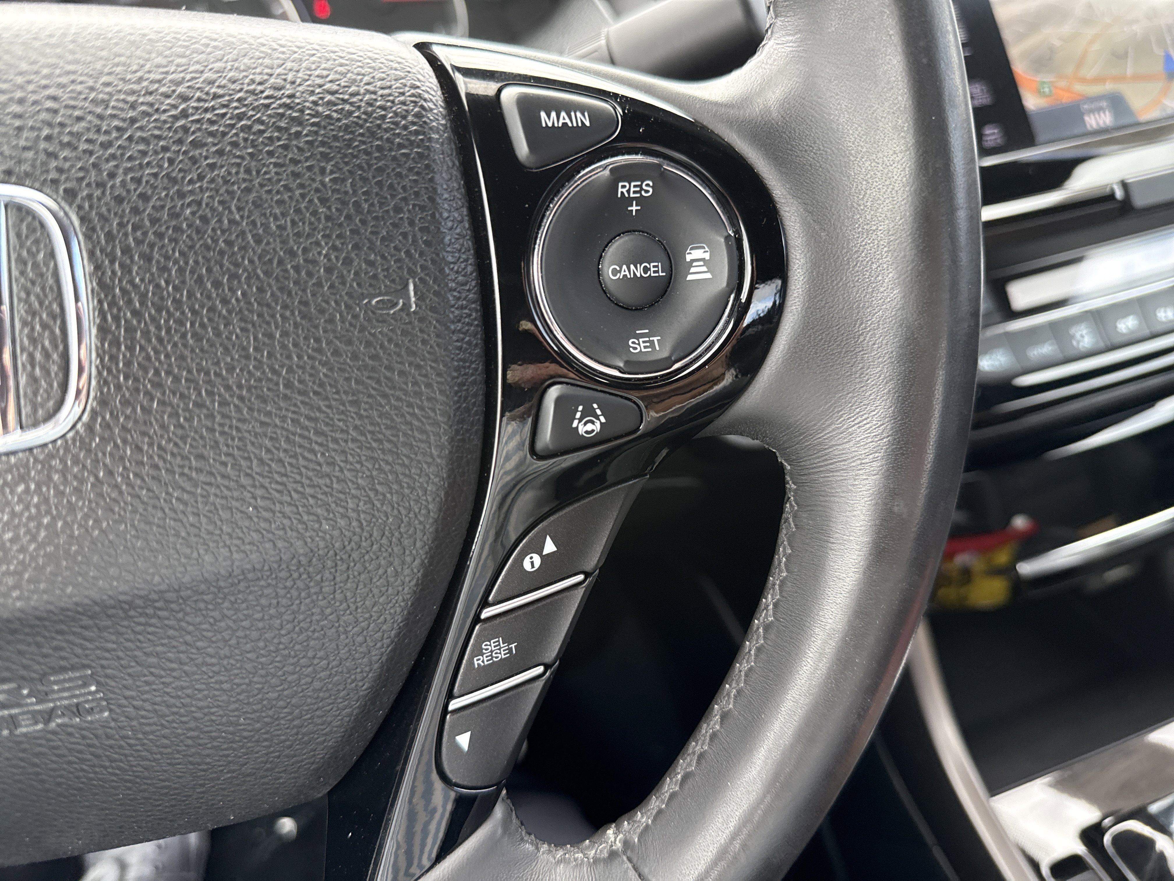 Certified 2017 Honda Accord Touring image 20