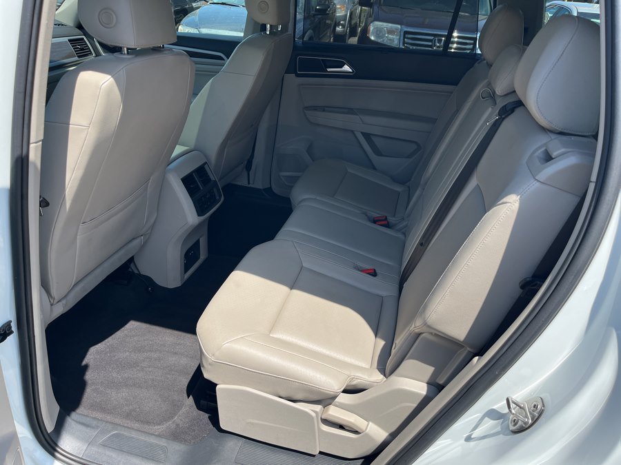 Used 2018 Volkswagen Atlas SEL AWD/4WD image 12