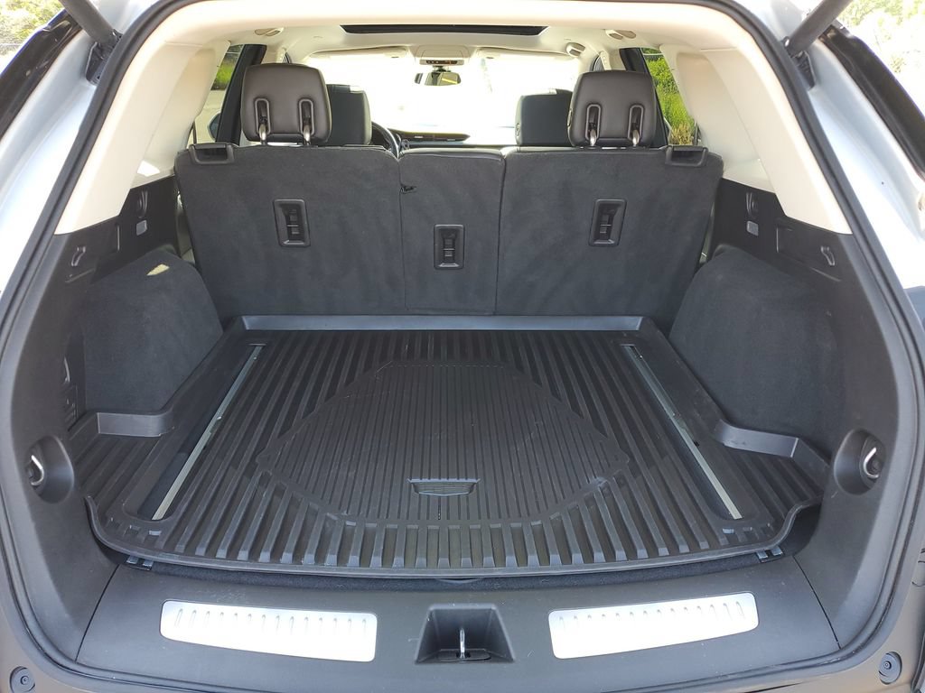 Used 2018 Cadillac XT5 Luxury w/ Driver Awareness Package FWD image 29