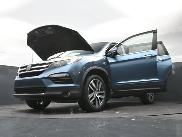 Used 2017 Honda Pilot Touring image 45