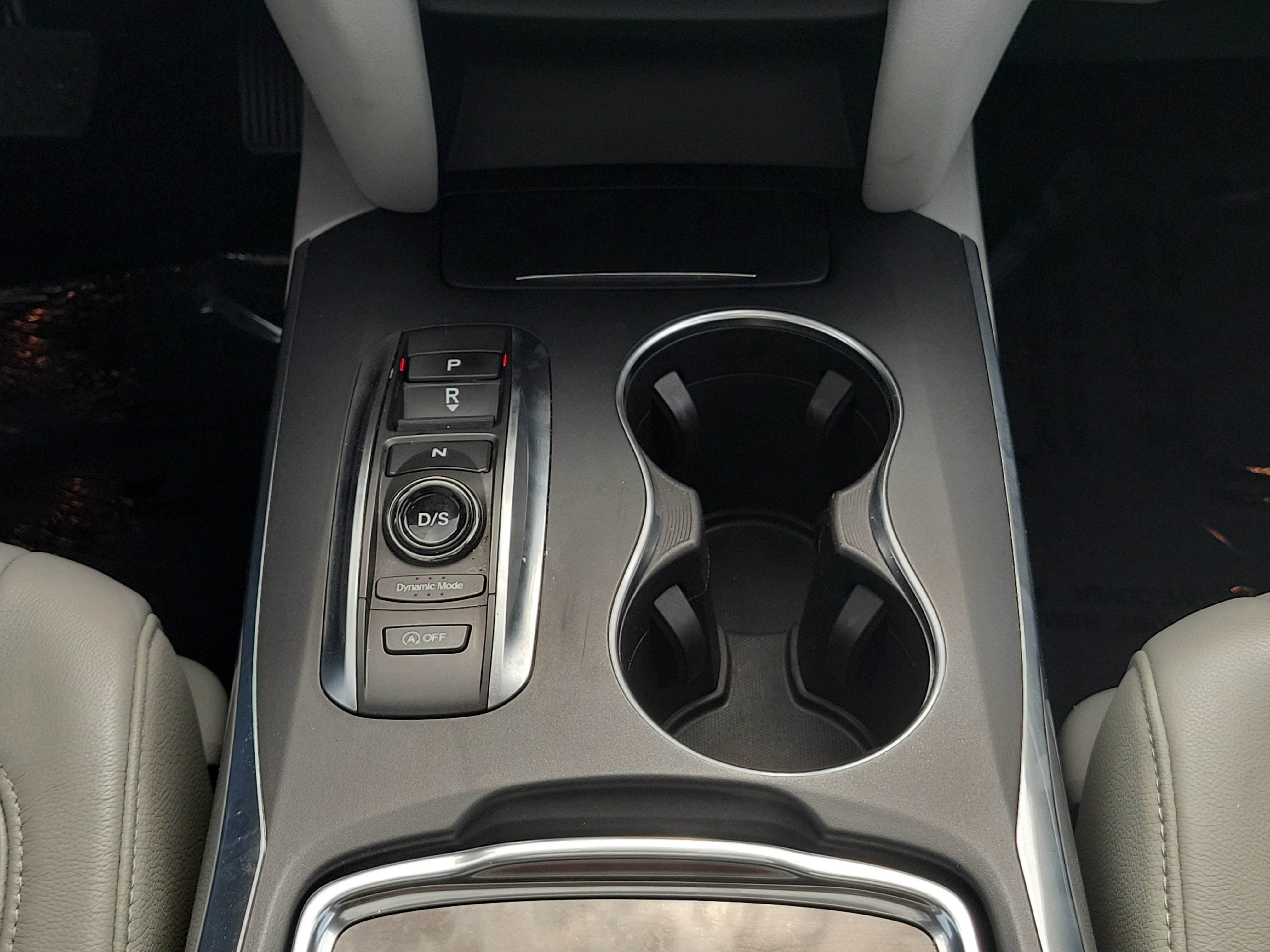 Used 2020 Acura MDX FWD image 19
