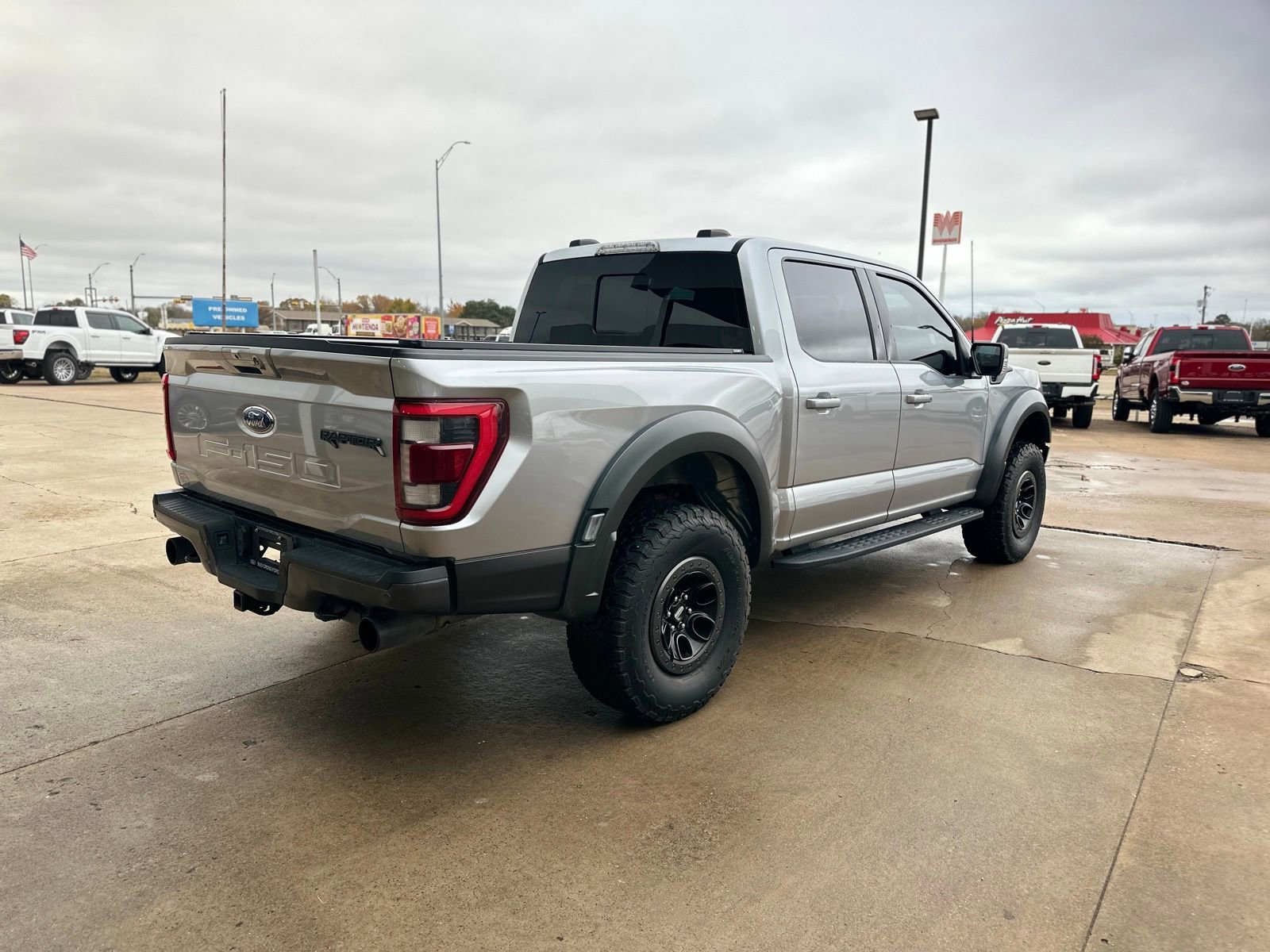 Used 2022 Ford F150 Raptor image 2