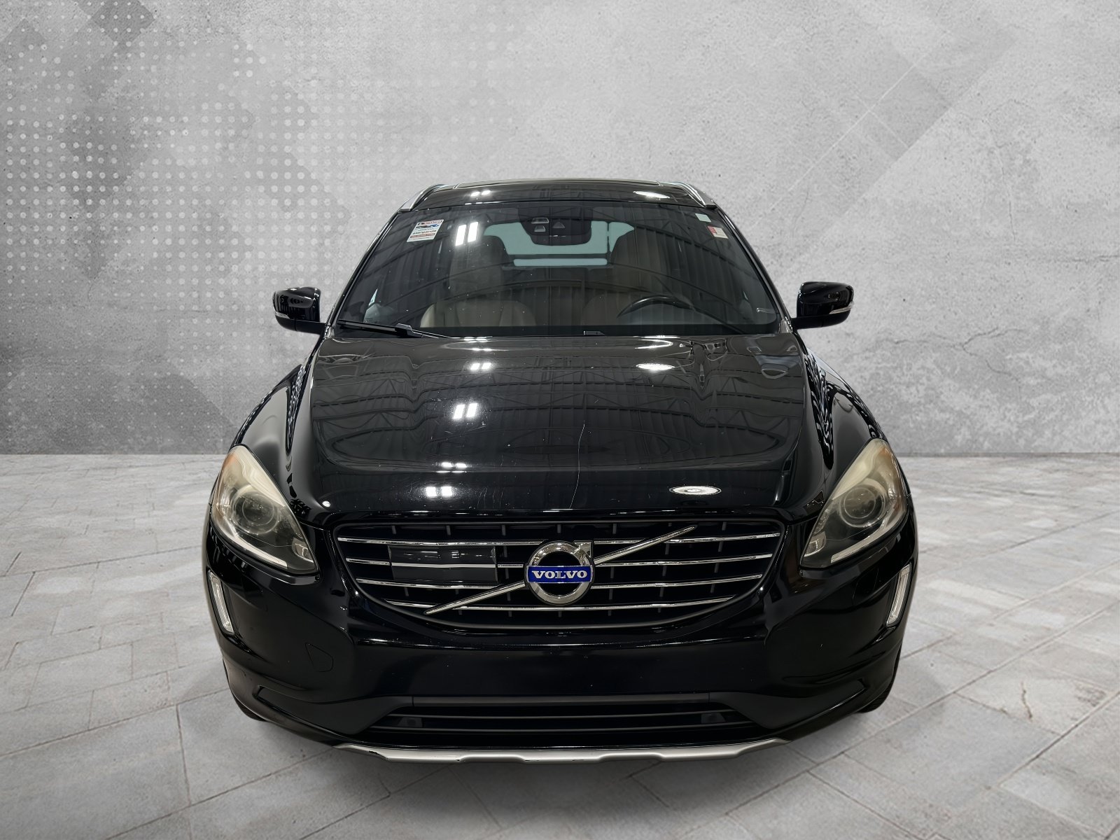Used 2015 Volvo XC60 T6 Platinum FWD image 2