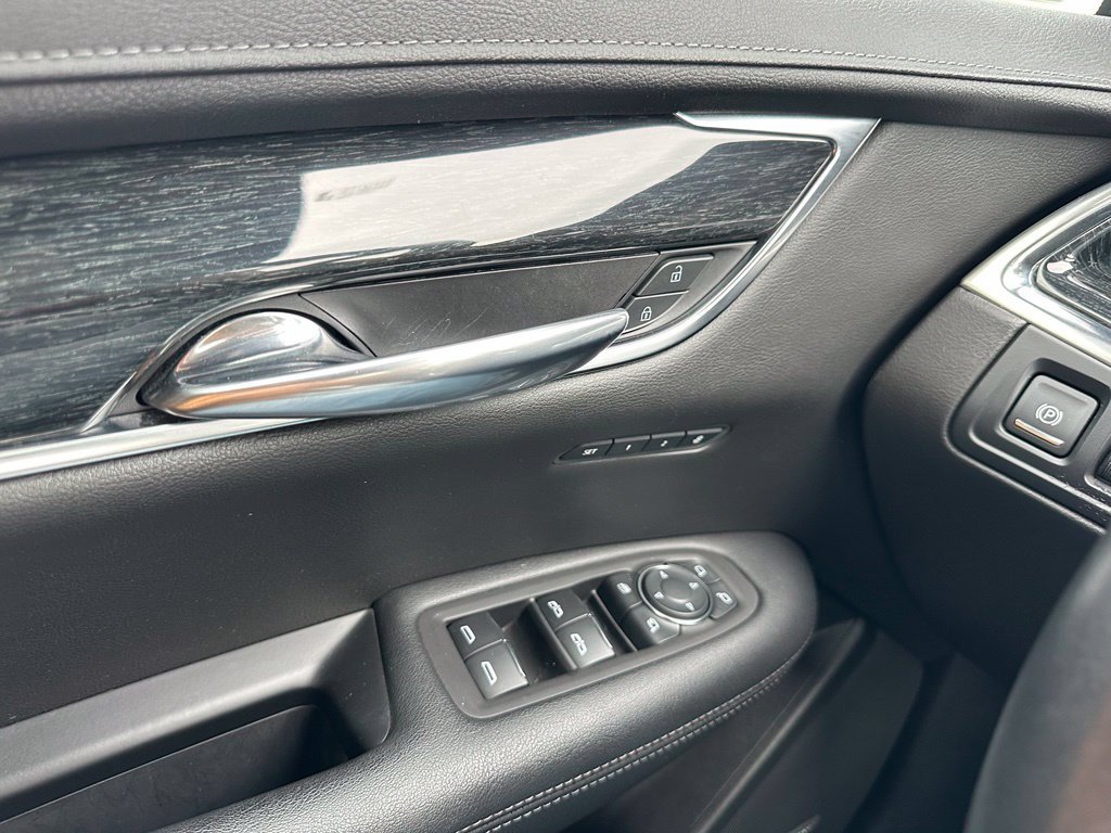 Used 2020 Cadillac XT5 Premium Luxury w/ LPO, Floor Liner Package FWD image 12