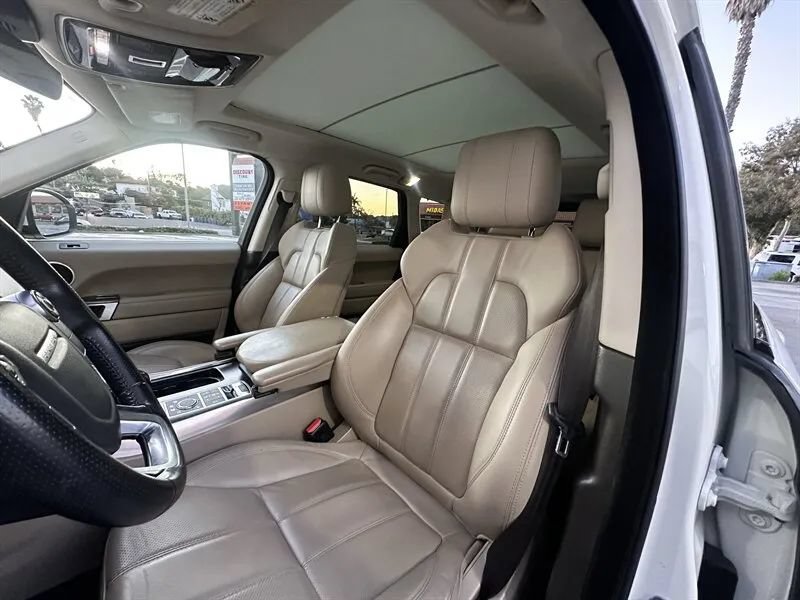 Used 2017 Land Rover Range Rover Sport SE AWD/4WD image 20