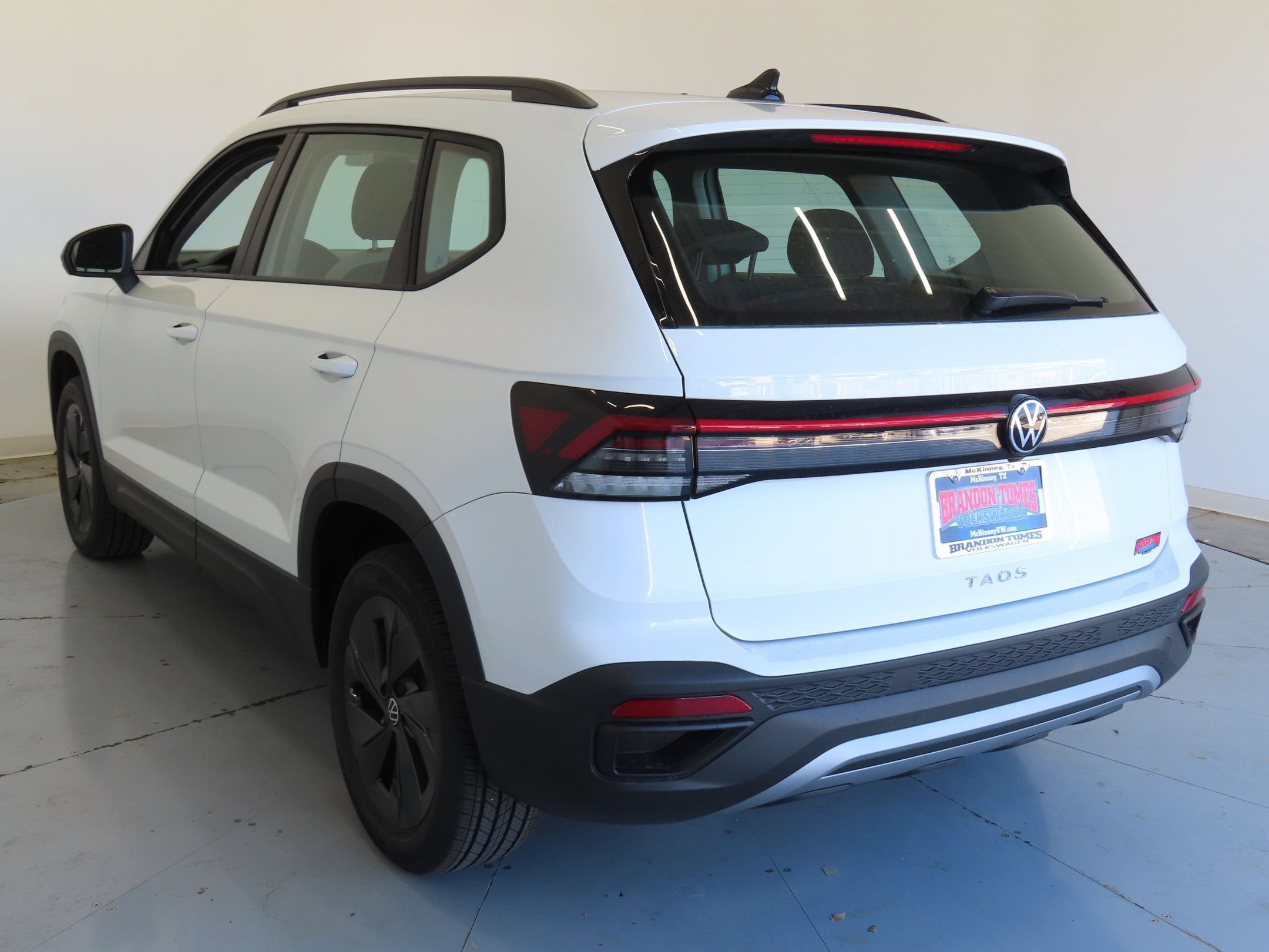 Certified 2026 Volkswagen Taos S FWD image 6