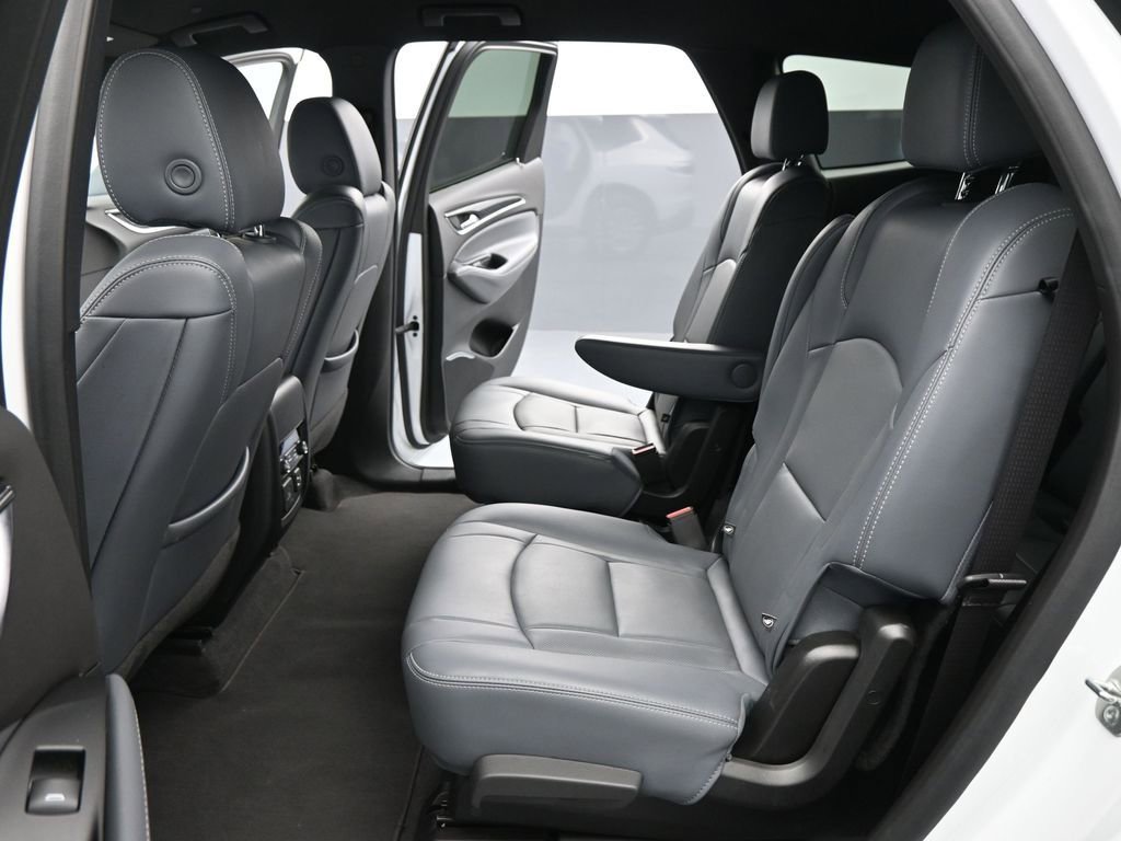Used 2024 Buick Enclave Premium image 20