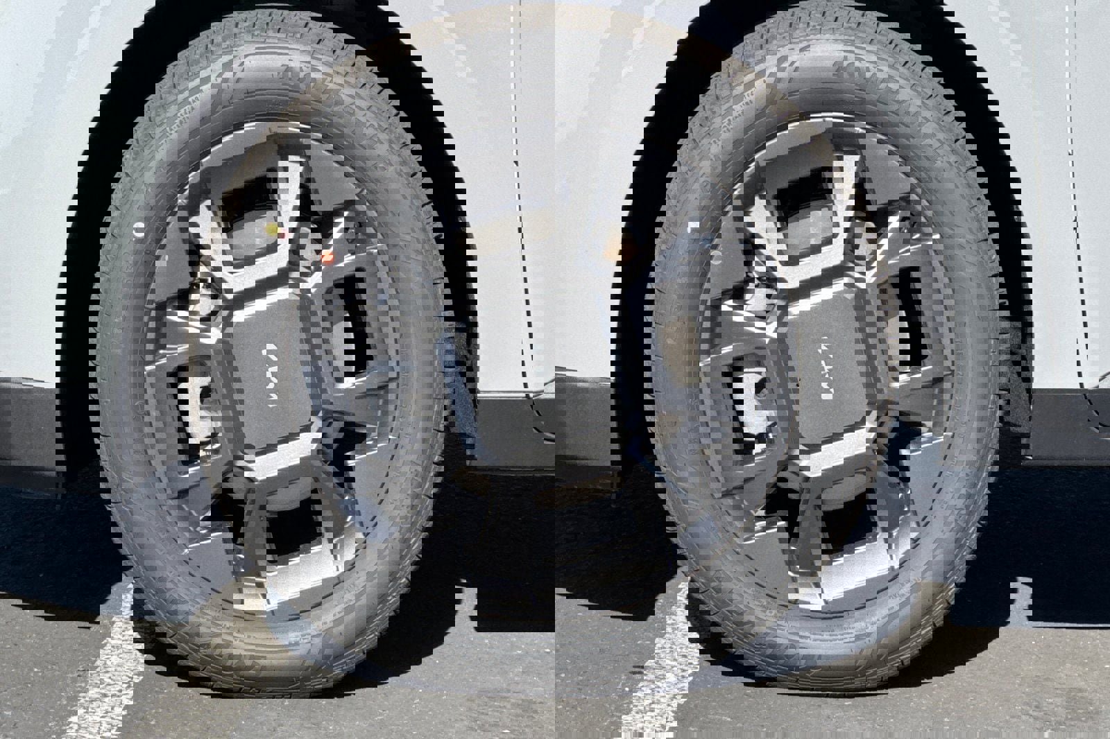 New 2026 Kia Carnival EX image 27