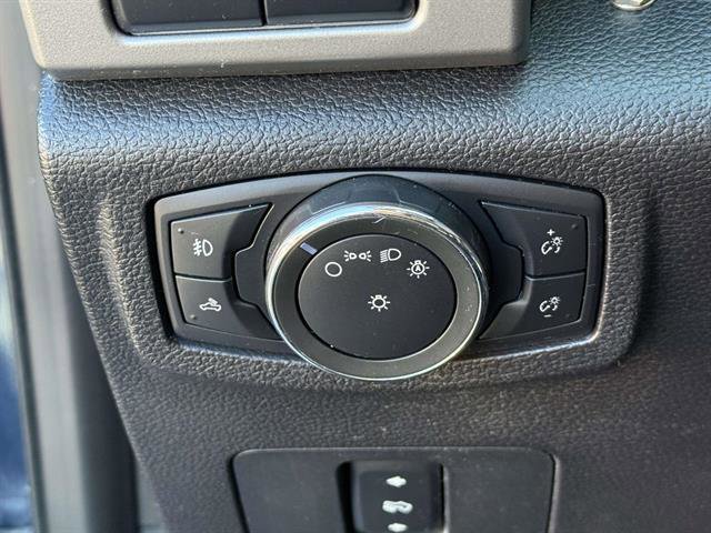 Used 2017 Ford F250 Lariat w/ Chrome Package image 13