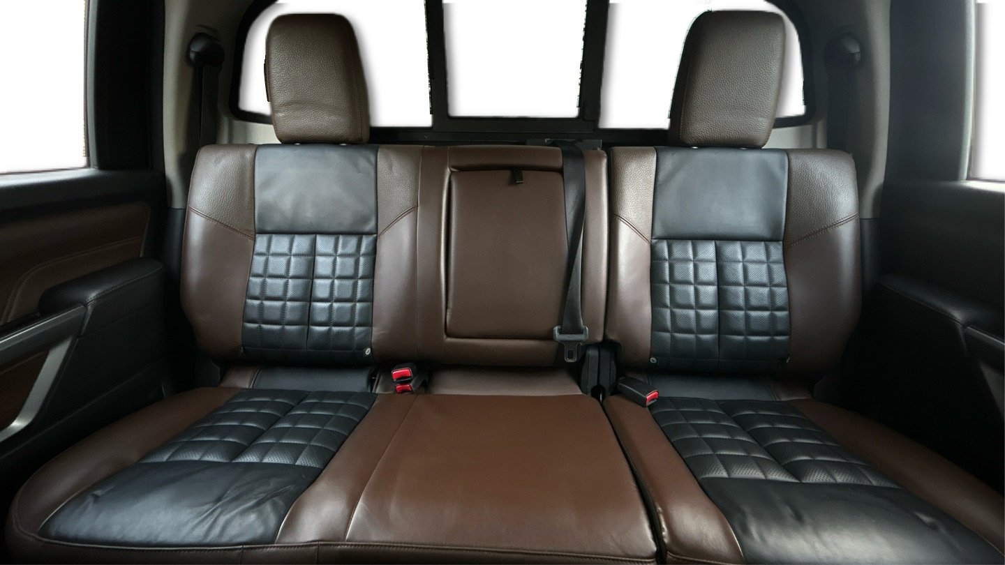 Used 2019 Nissan Titan Platinum Reserve image 19