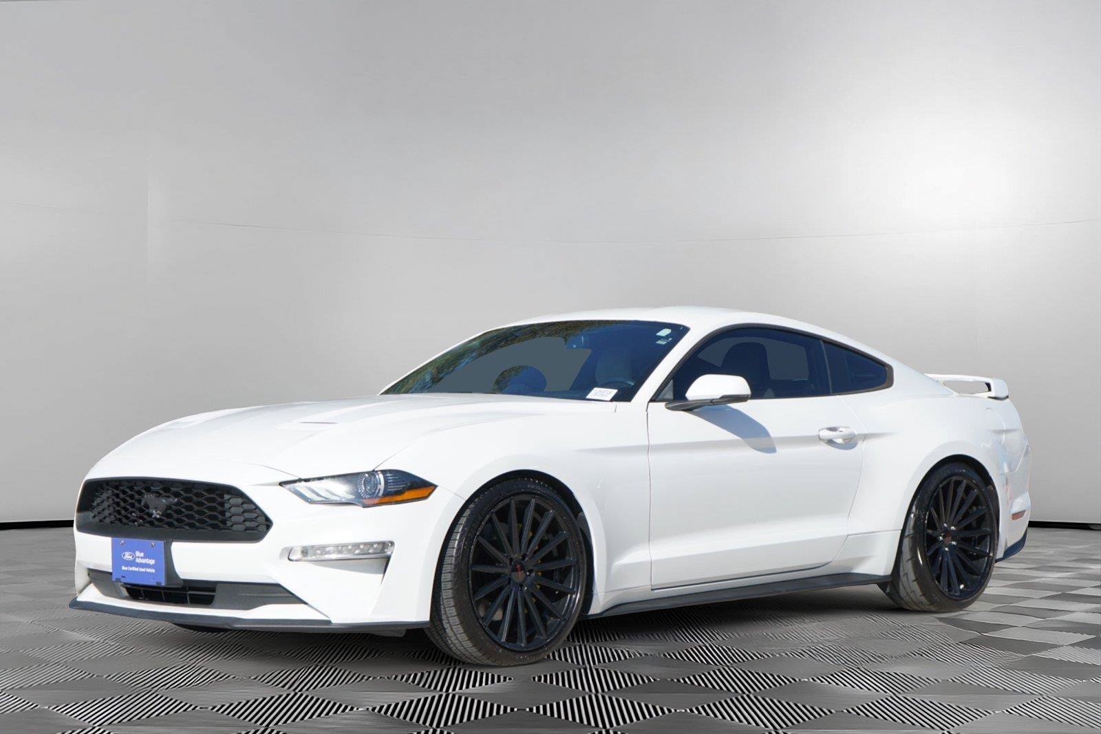 Used 2018 Ford Mustang Premium w/ Ecoboost Performance Package RWD image 7