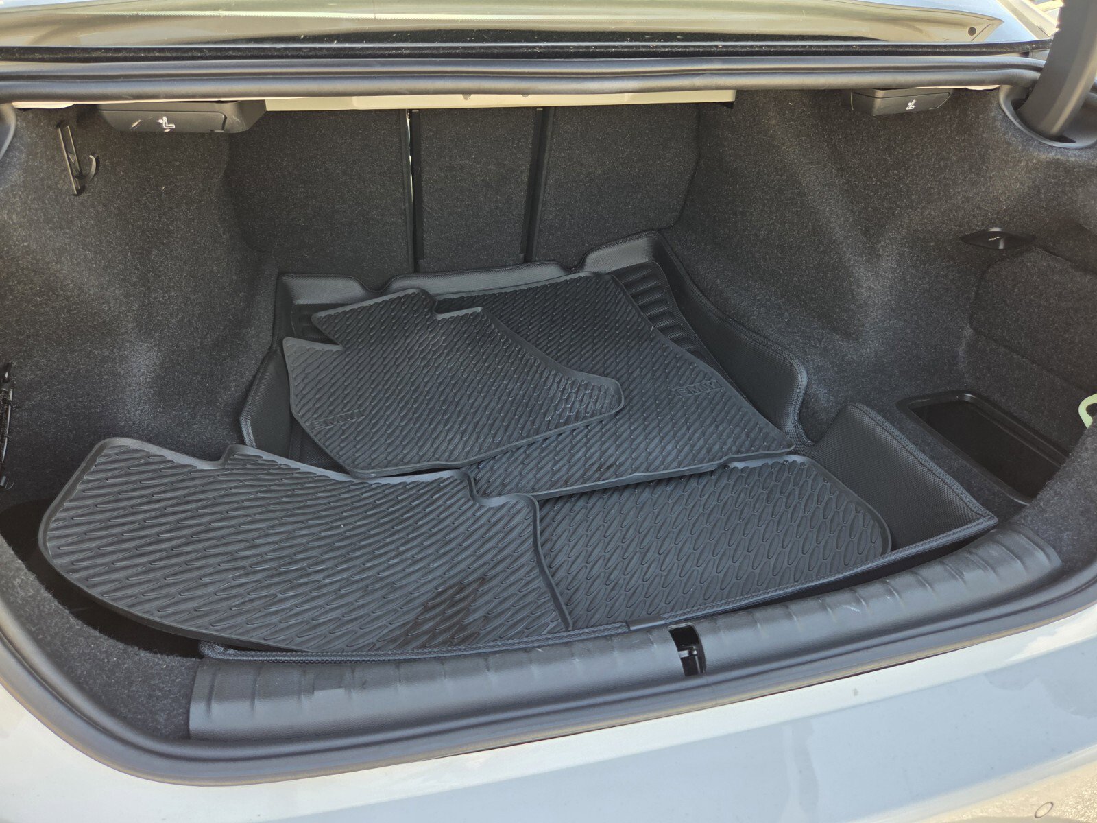 Used 2018 BMW M5 w/ Executive Package image 15