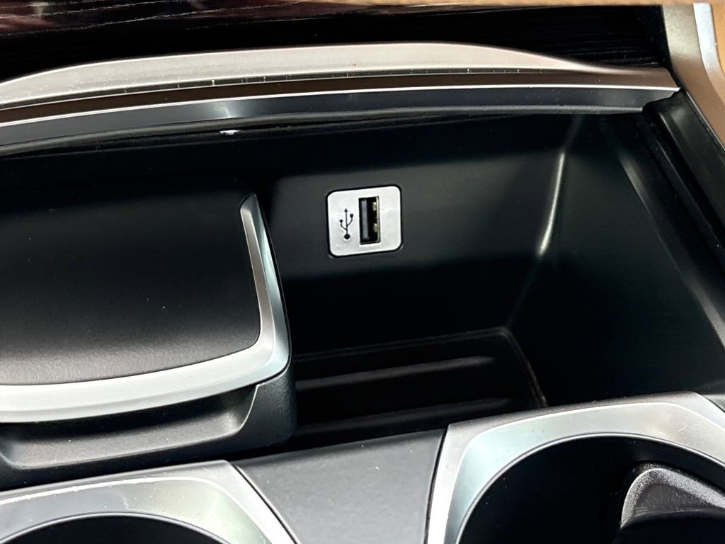 Used 2016 BMW 750i xDrive image 21