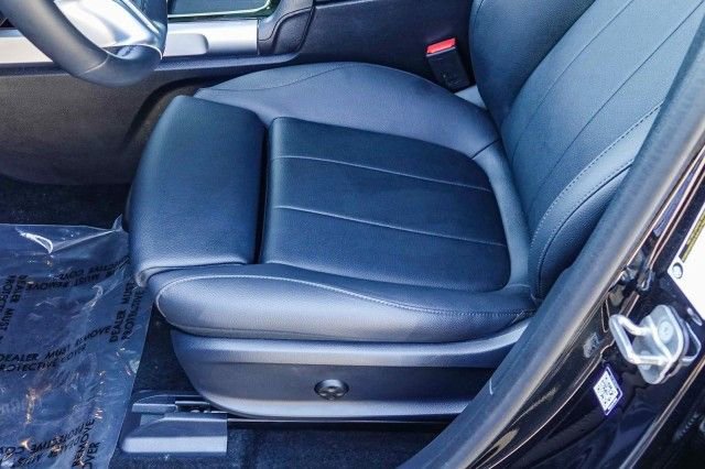 Used 2024 Mercedes-Benz EQB 300 4MATIC image 21