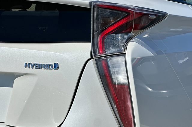 Used 2016 Toyota Prius Two image 33