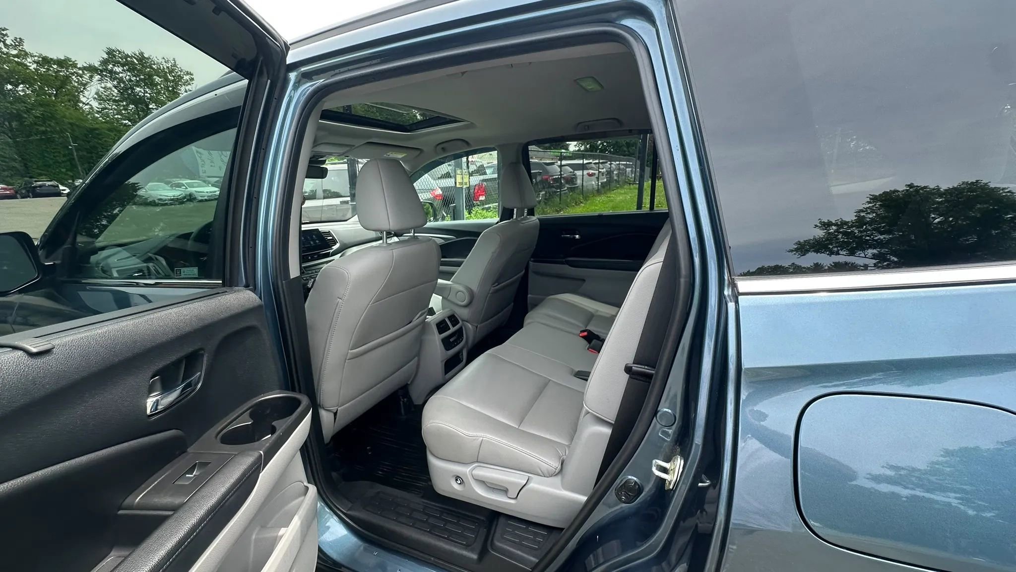 Used 2021 Honda Pilot Special Edition image 25