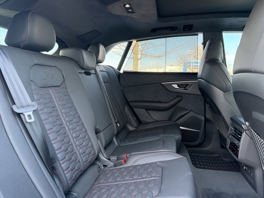 Used 2025 Audi RS Q8 performance image 47