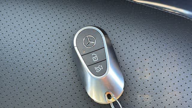 Certified 2026 Mercedes-Benz GLC 300 4MATIC image 33