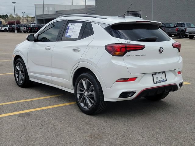 Used 2021 Buick Encore GX Select w/ Sport Touring Package FWD image 3