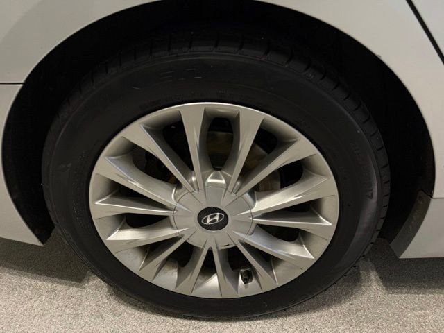 Used 2015 Hyundai Sonata Limited FWD image 7