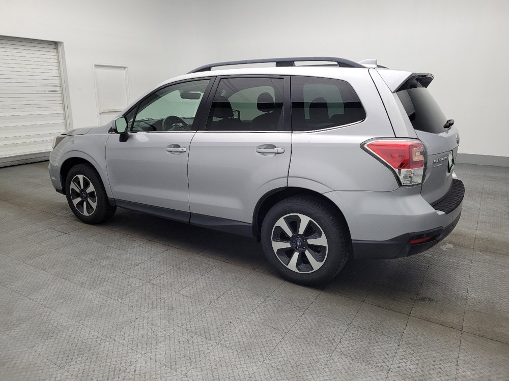 Used 2018 Subaru Forester 2.5i Limited image 3