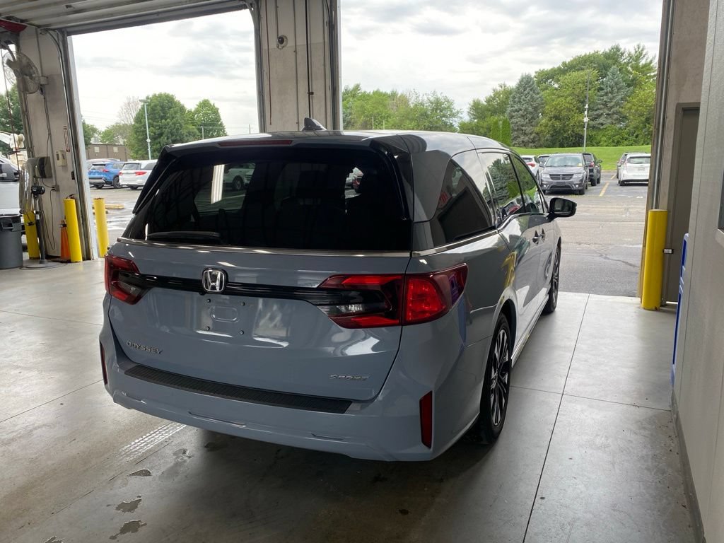 Used 2025 Honda Odyssey Sport-L image 4
