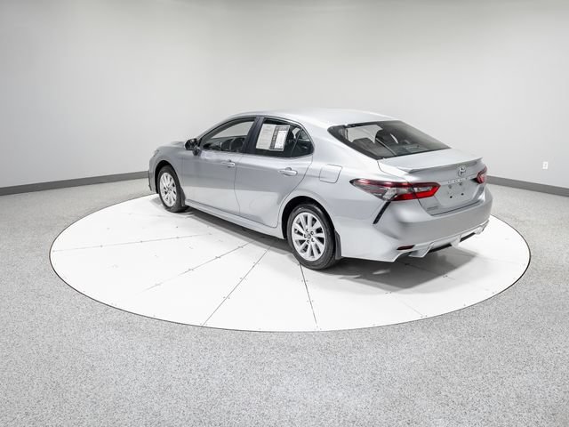 Used 2024 Toyota Camry SE FWD image 32