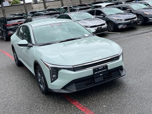 Certified 2025 Kia K4 FWD image 7