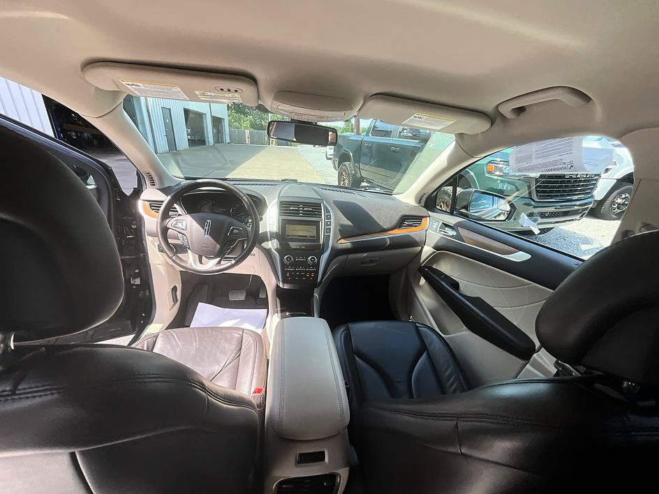 Used 2019 Lincoln MKC Select w/ MKC Climate Package FWD image 31