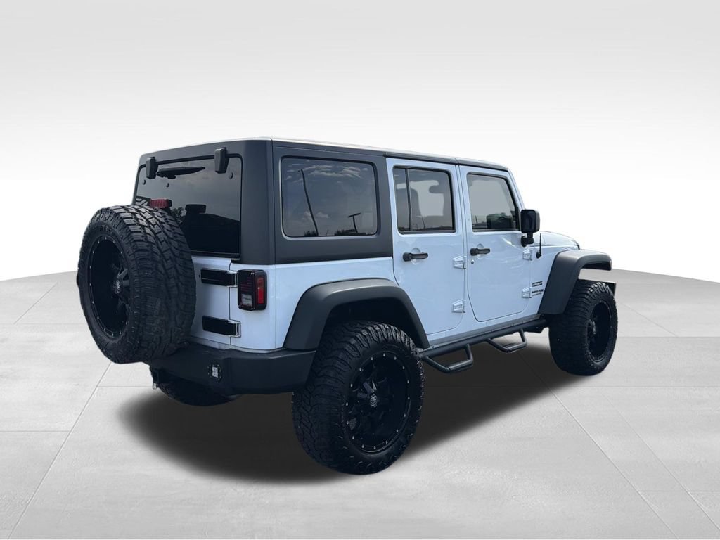 Used 2018 Jeep Wrangler Unlimited Sport S AWD/4WD image 3