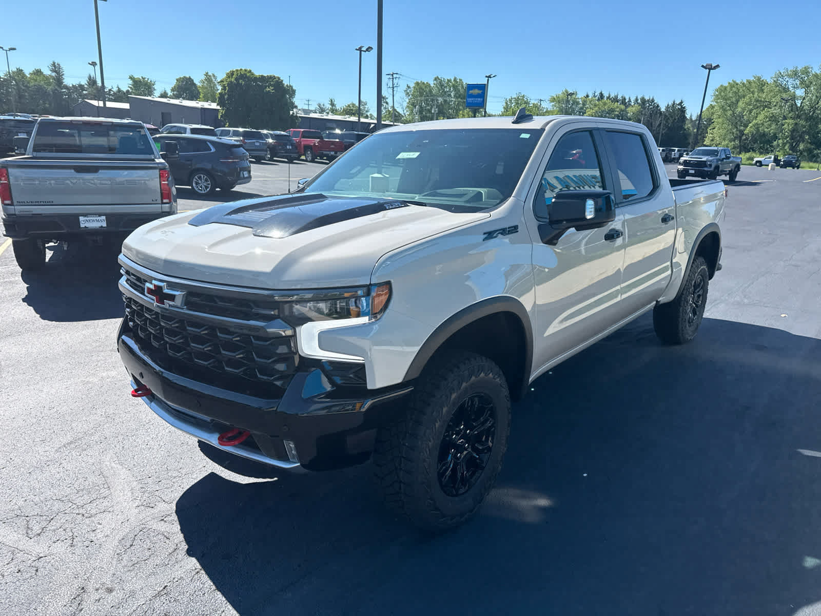 New 2026 Chevrolet Silverado 1500 ZR2 w/ LPO, Dark Essentials Package AWD/4WD image 4