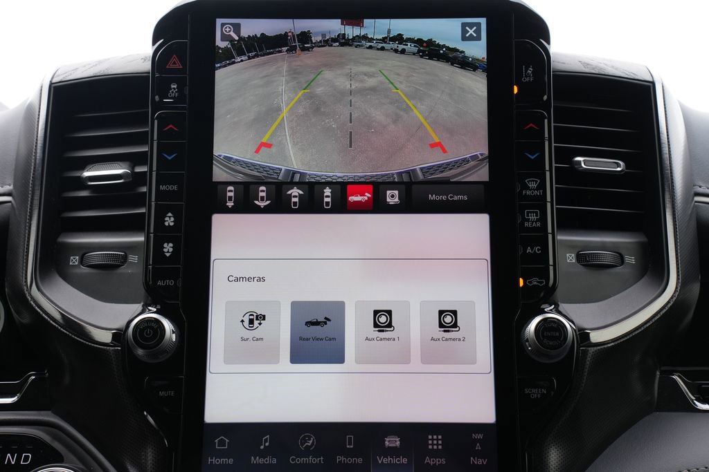 Used 2025 RAM 1500 Limited AWD/4WD image 10