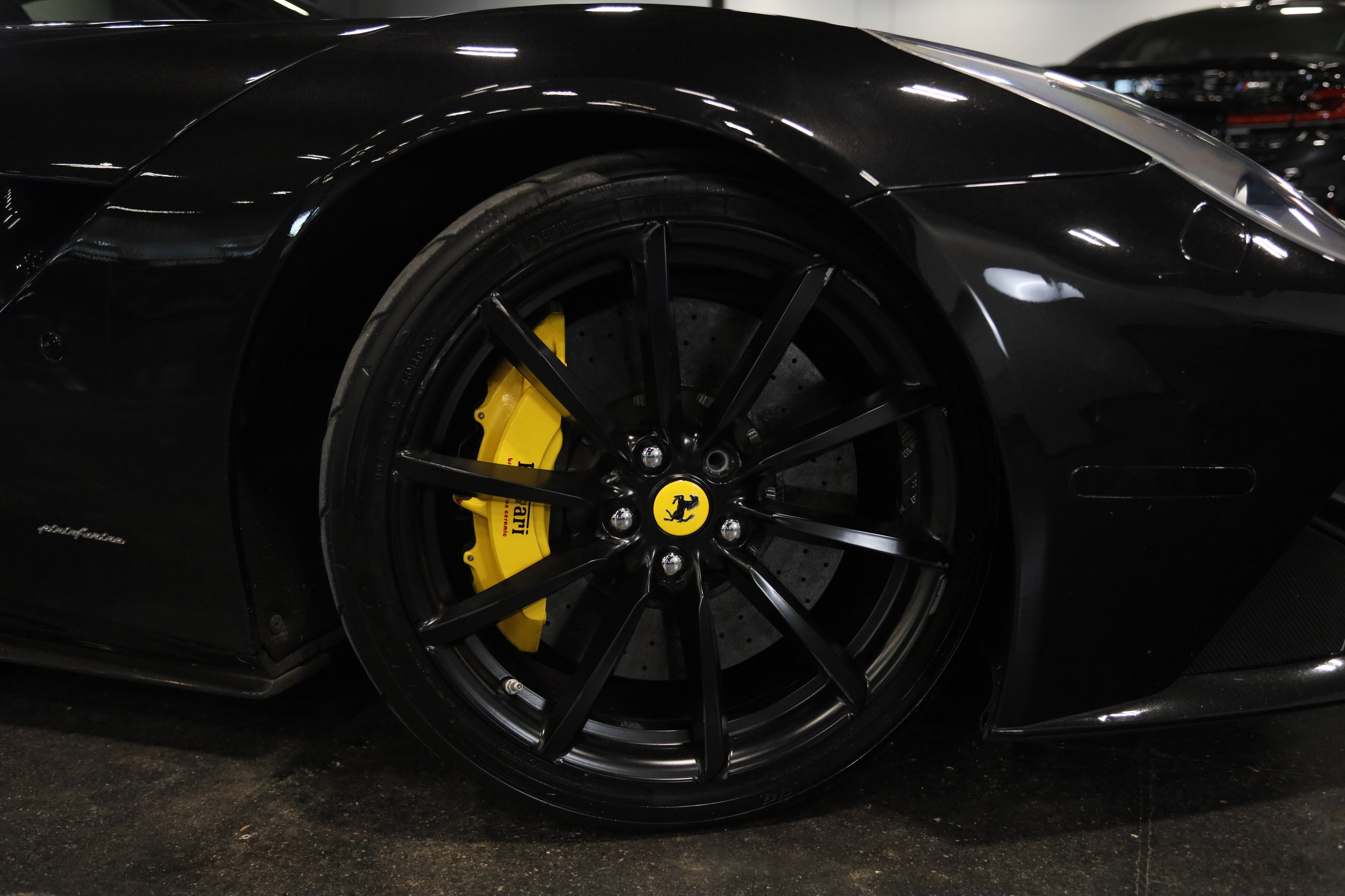 Used 2017 Ferrari F12 Berlinetta RWD image 11