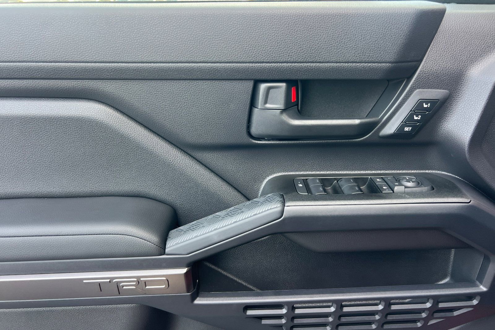 New 2025 Toyota 4Runner TRD Off-Road Premium image 13