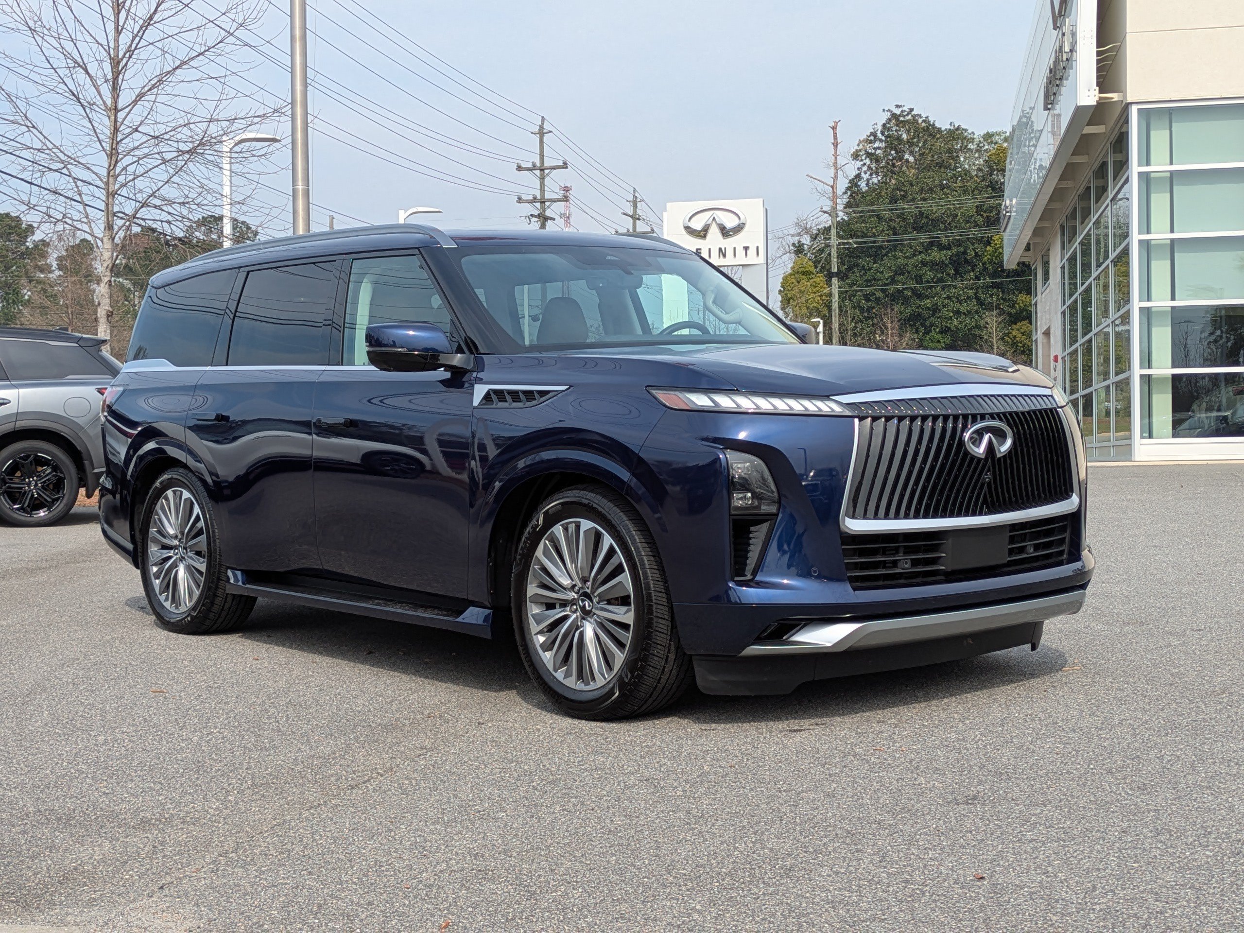 Used 2025 INFINITI QX80 Luxe