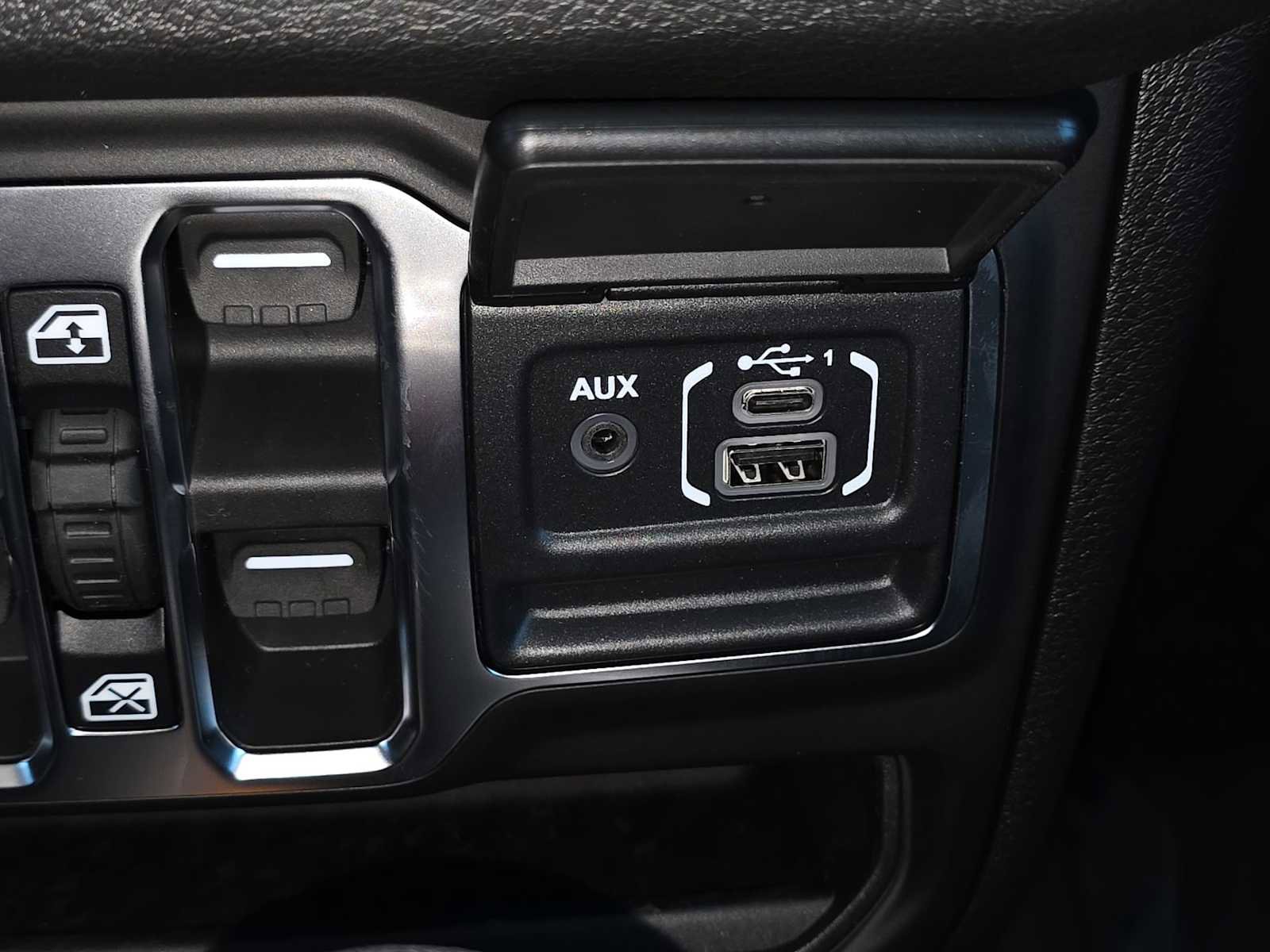 New 2026 Jeep Wrangler Unlimited Sport AWD/4WD image 18