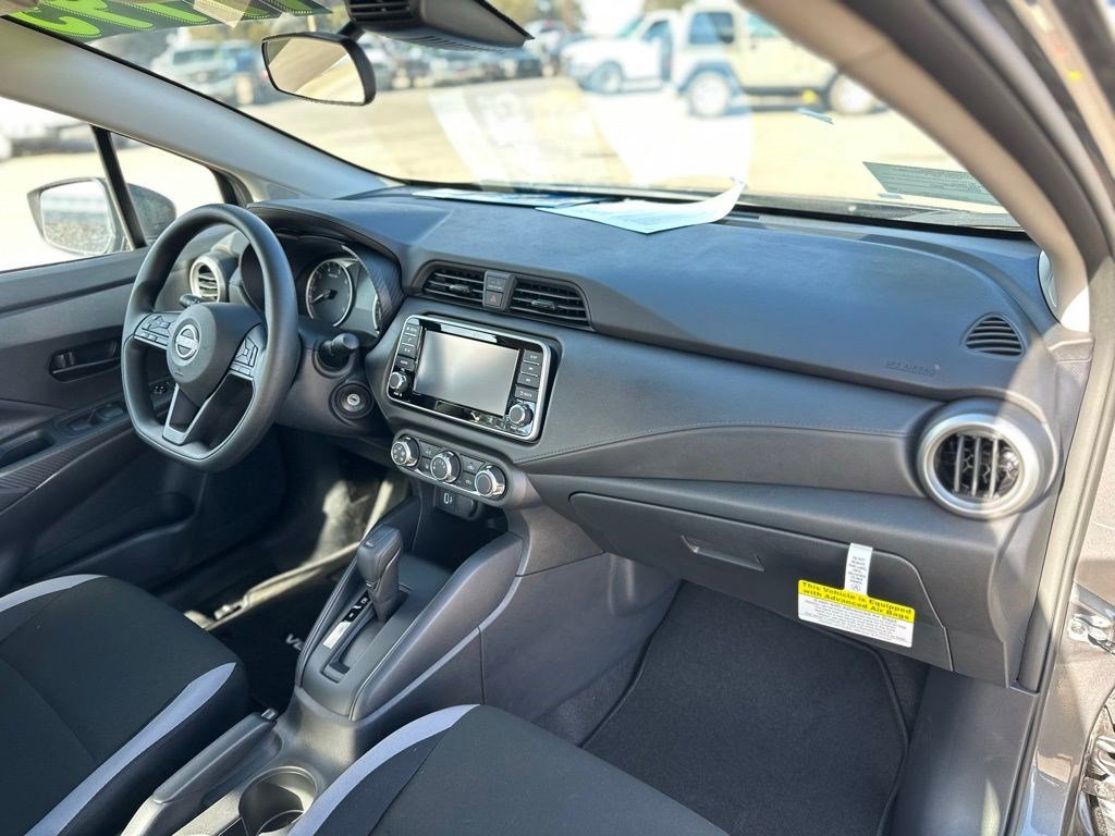 Used 2025 Nissan Versa S w/ Trunk Package image 16
