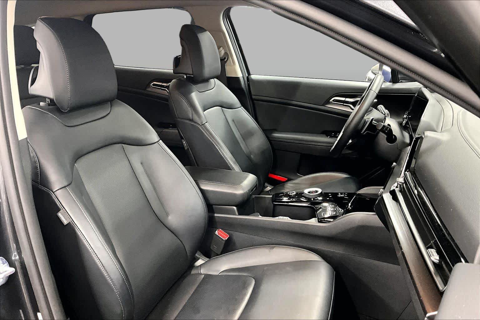 Used 2023 Kia Sportage EX AWD/4WD image 8