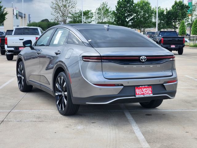 Used 2024 Toyota Crown Platinum image 7